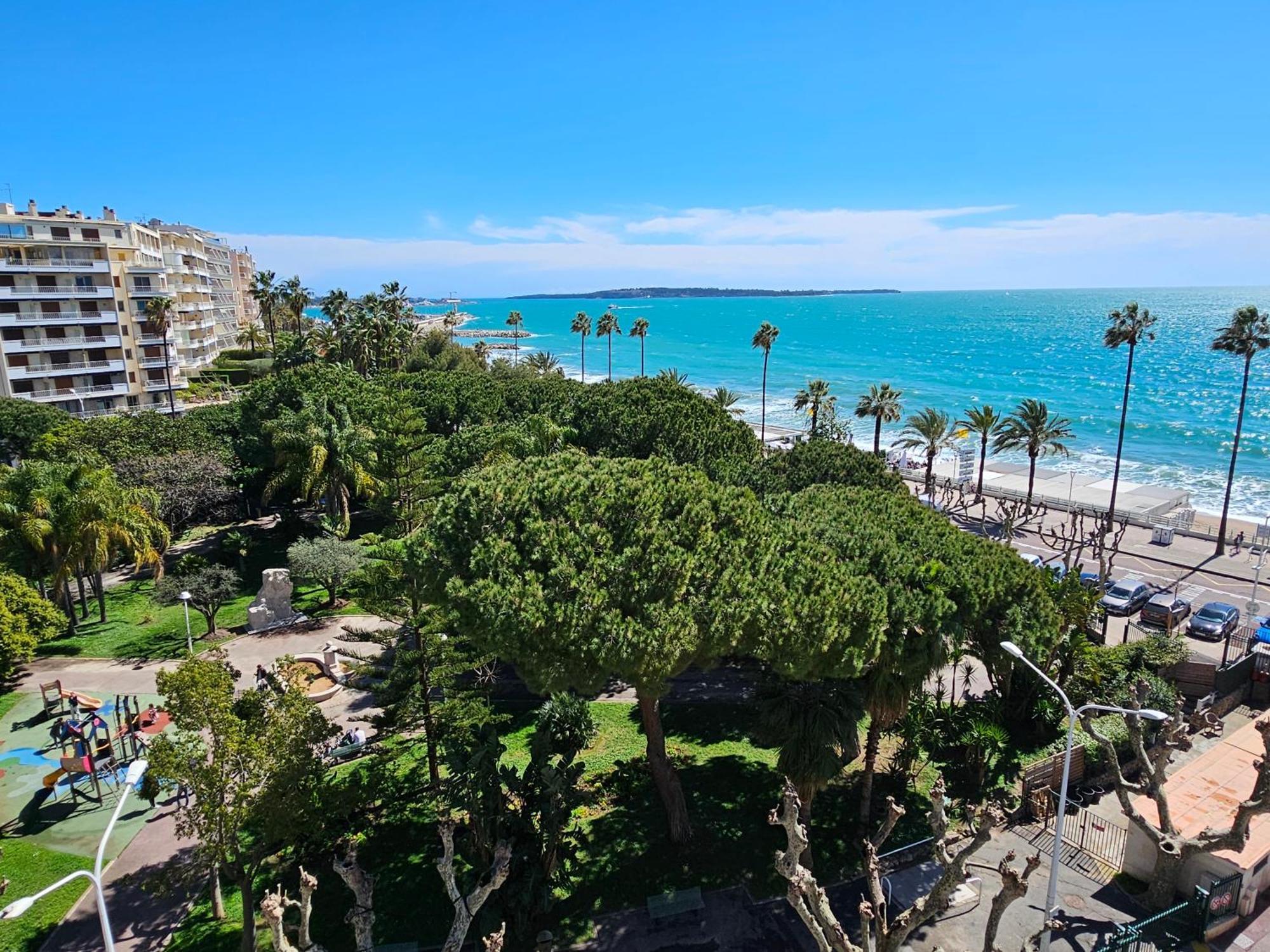 Superbe Vue A 50 Metres Des Plages *